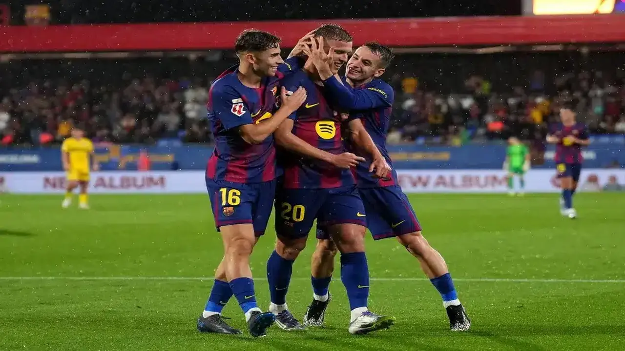 بشرط جزائي خيالي.. نجم برشلونة يصدم أرسنال وتشيلسي ويرفض الانتقال للبريميرليج